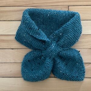 Textured Teal Knit Miss Marple Scarf (Ascot scarf)